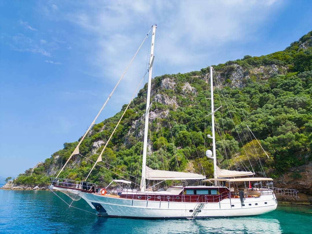 Bodrum'da 5 Kabinli, 30 Metrelik Lüks Gulet ile 10 Kişilik Eşsiz Mavi Yolculuk