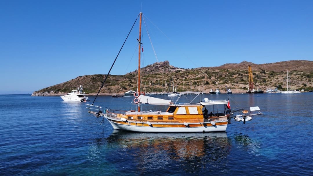 Bodrum: 15m Luxury Boat for 12 - Exclusive Sea Adventures
