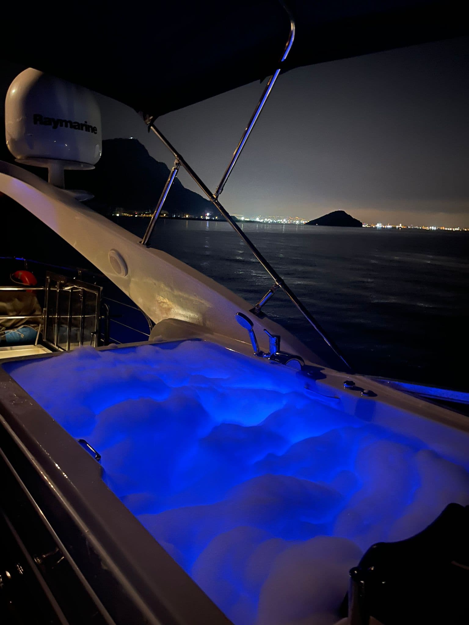 Luxus 27-Meter Motoryacht for 24 Personen in Antalya Center – A Perfekt Blue Kreuzfahrt Erlebnis 7
