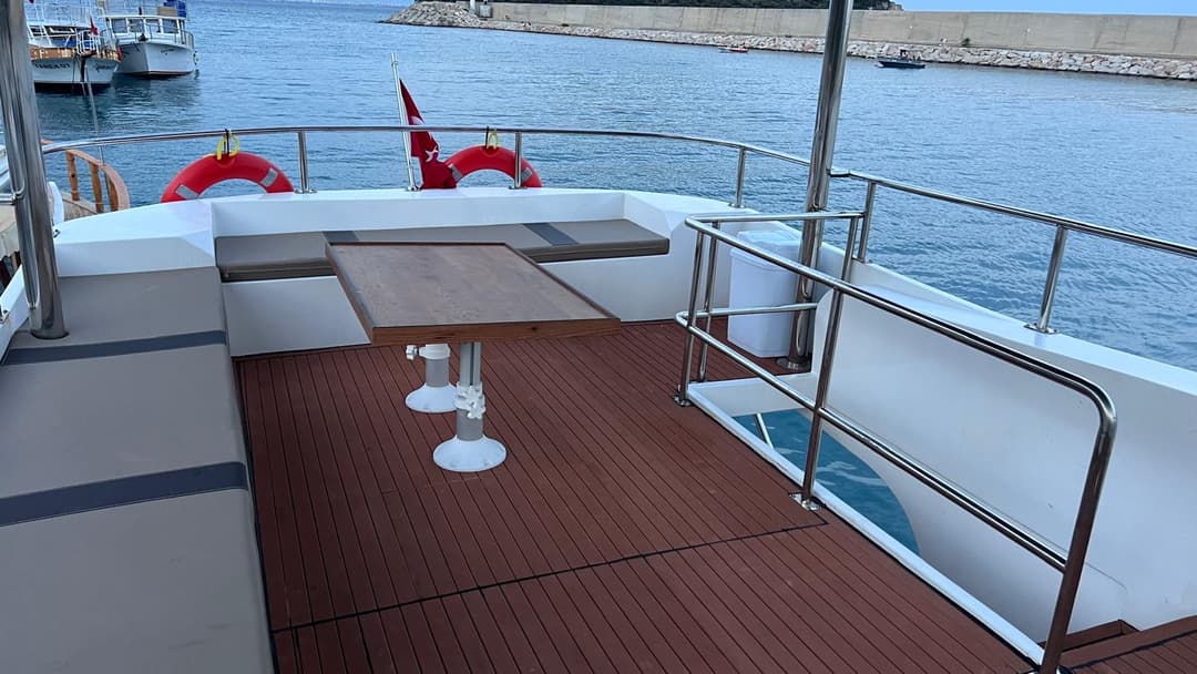 Antalya Center: 18 Meter 3 Cabin Luxury Motor Yacht for 24 Person Private Trips & Events