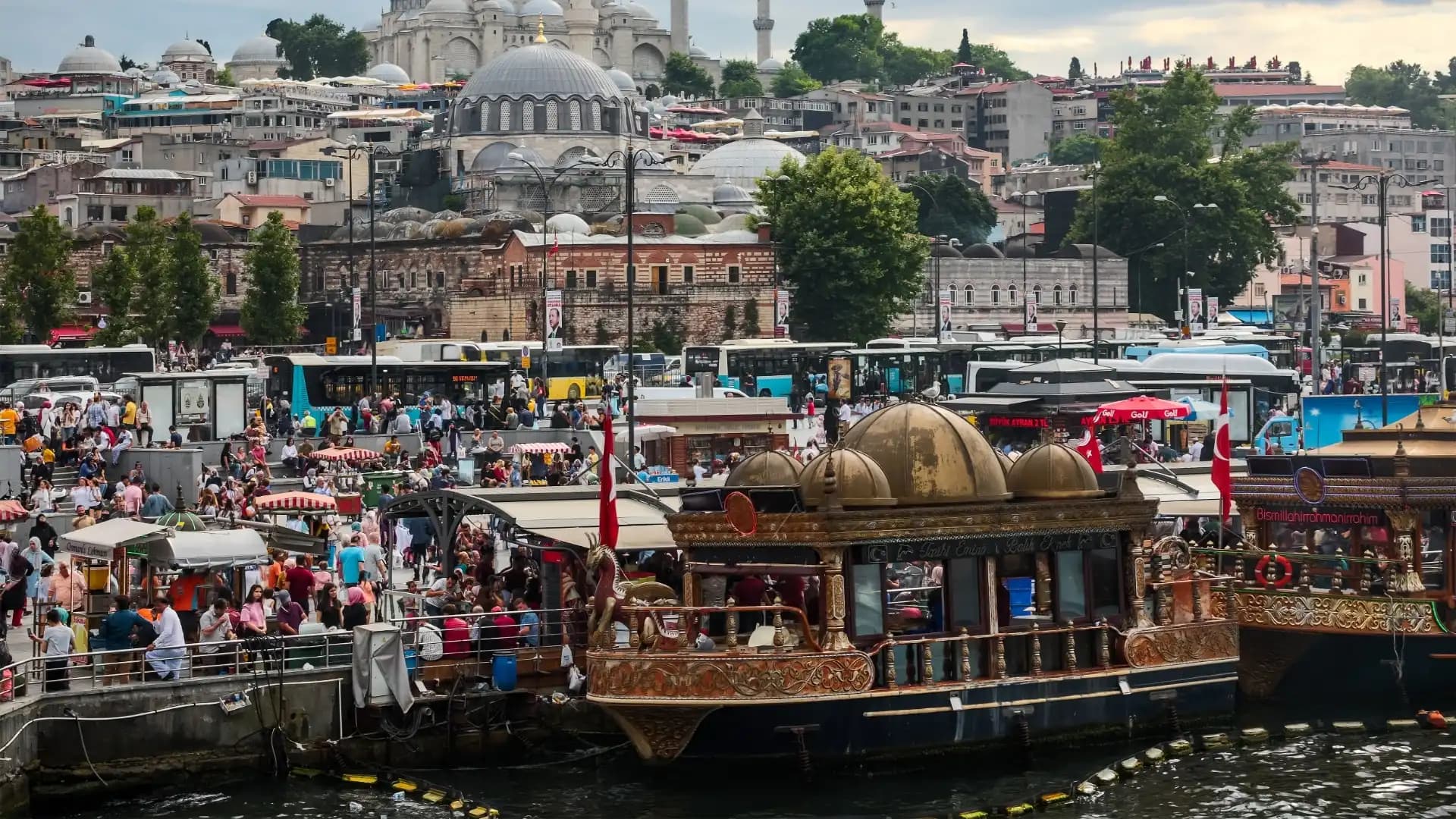 Wohin fahren bei einer Bootsmiete in Eminönü?