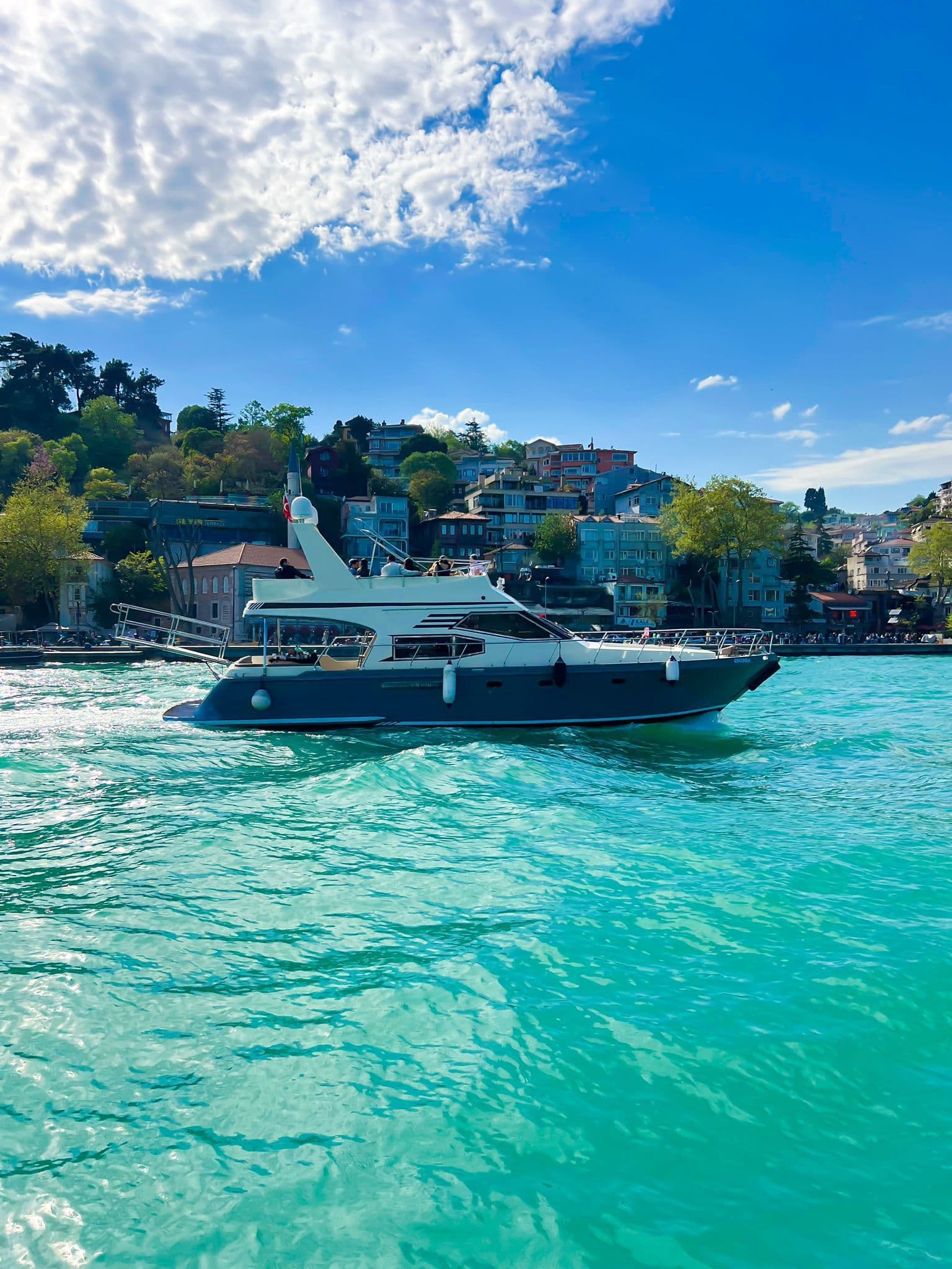 Hold Your Business Meetings con a Bosphorus View en un Espacioso y Cómodo Yacht - Cumpleaños en Yate