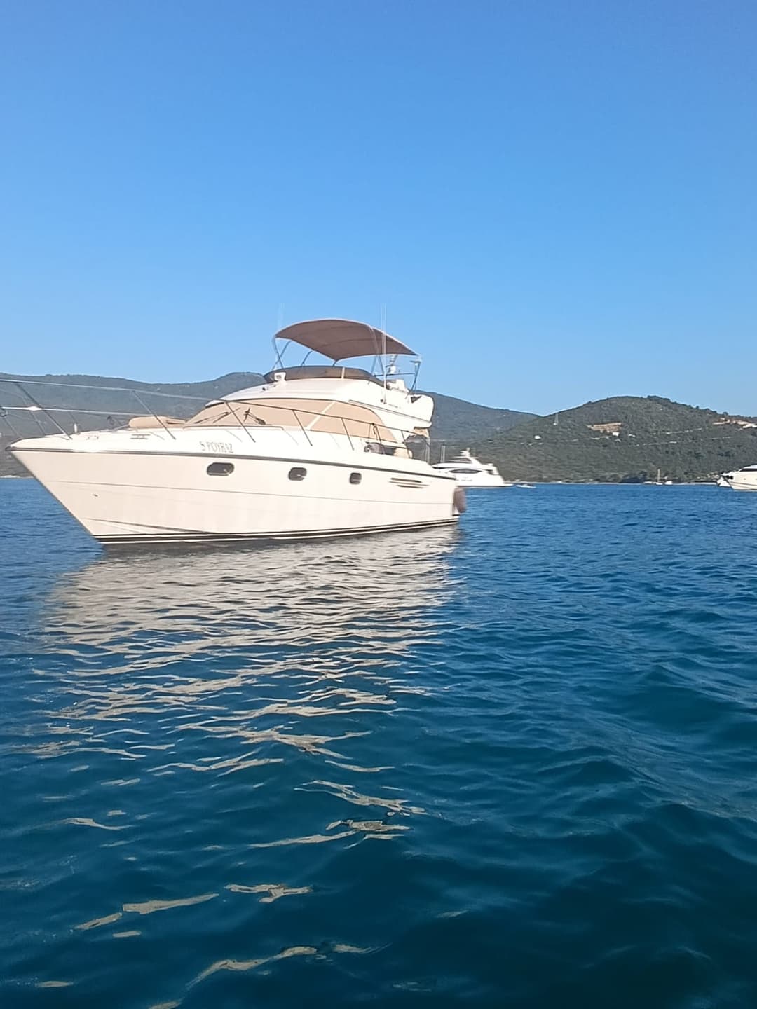 Bodrum Torba: Einzigartiges Luxus-Motoryacht-Erlebnis für 6 Personen auf einer 14-Meter-Yacht - 3 Kabinen