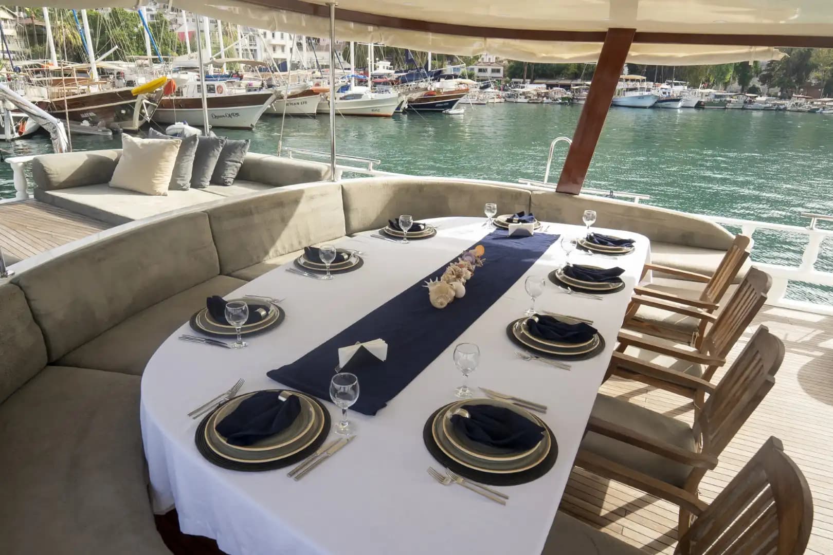 Lujo Gulet 30m: Jacuzzi Cubierta, 2 Master, Alta Tecnología 129