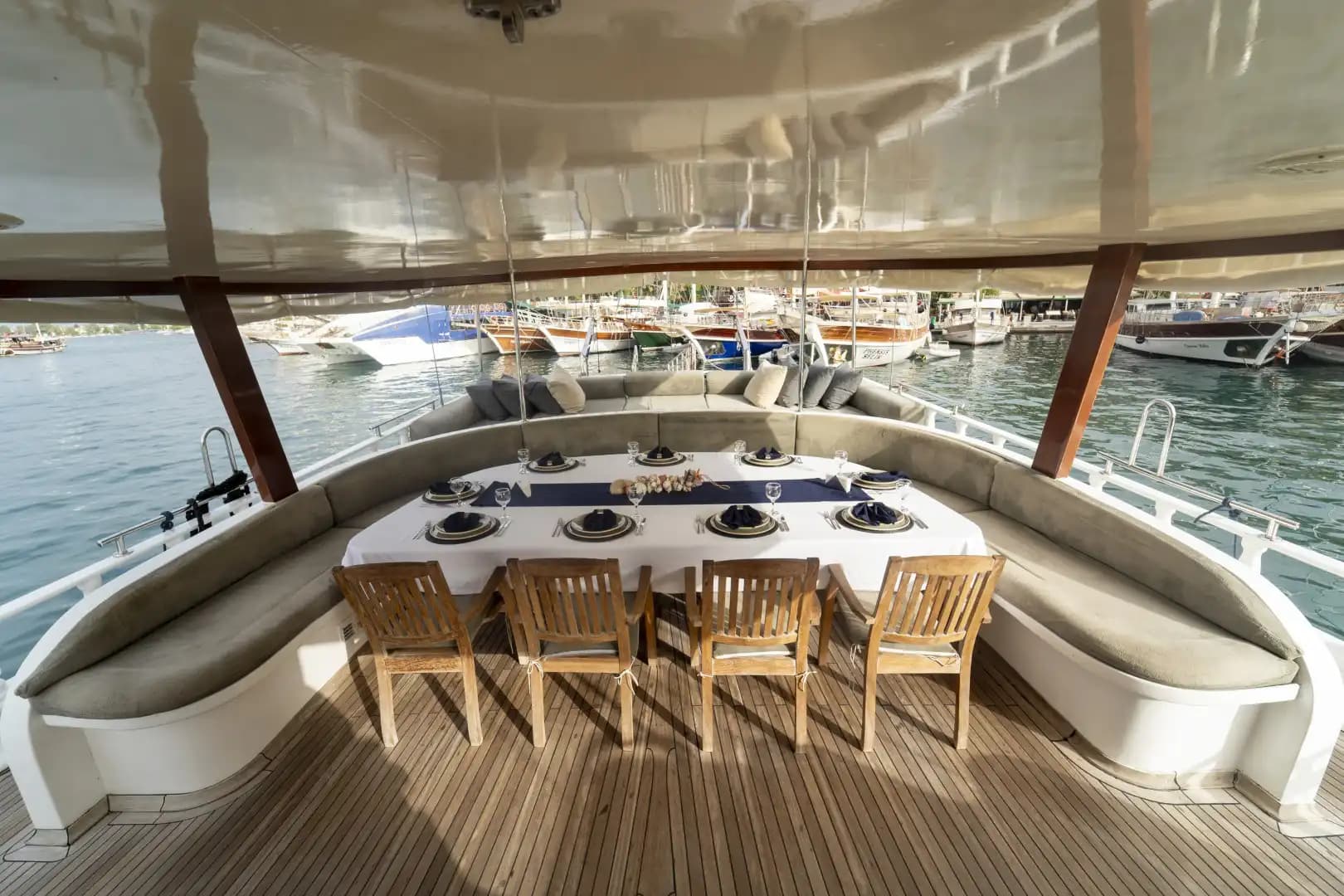 Lujo Gulet 30m: Jacuzzi Cubierta, 2 Master, Alta Tecnología 134