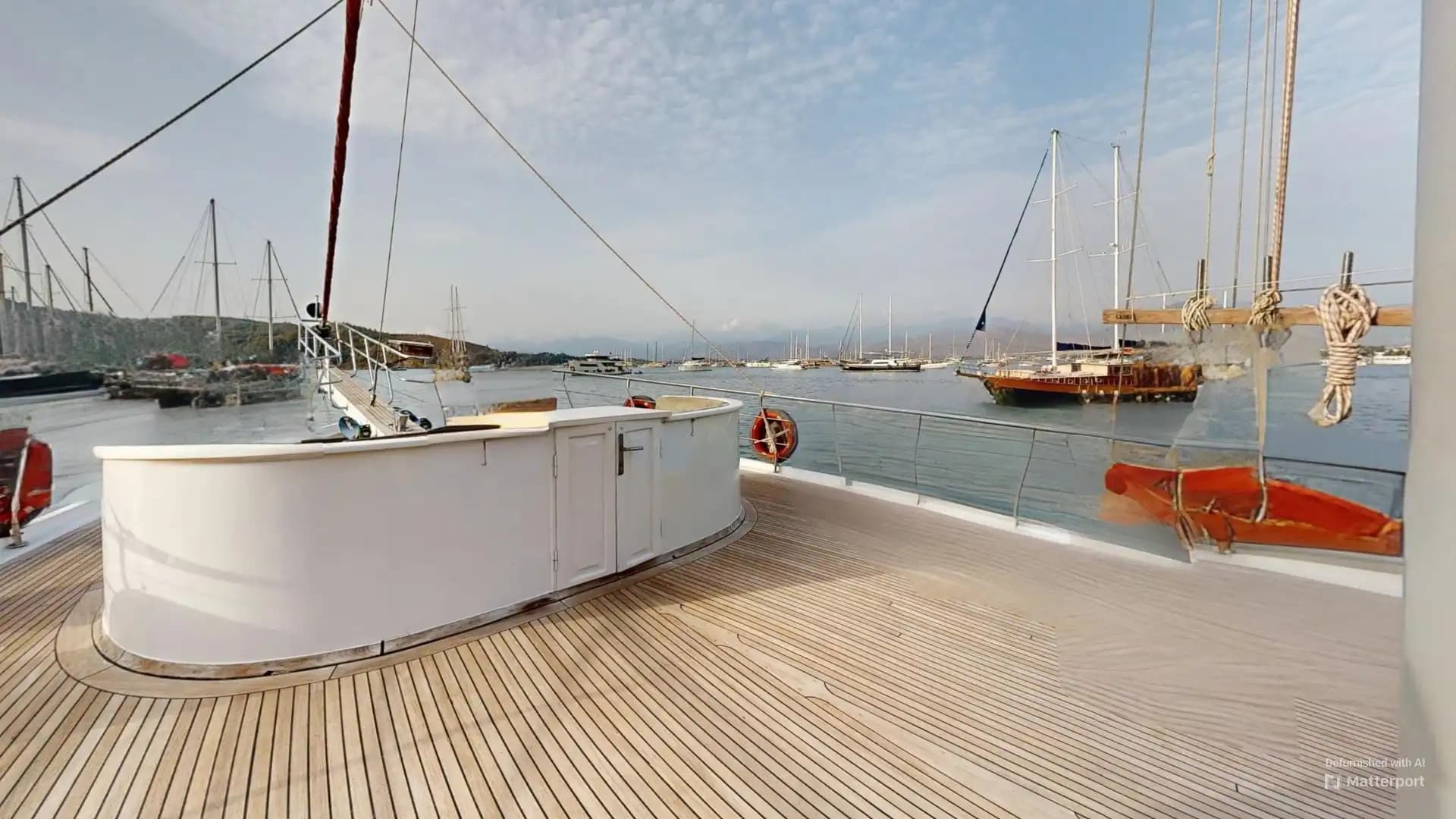 Lujo Gulet 30m: Jacuzzi Cubierta, 2 Master, Alta Tecnología 28