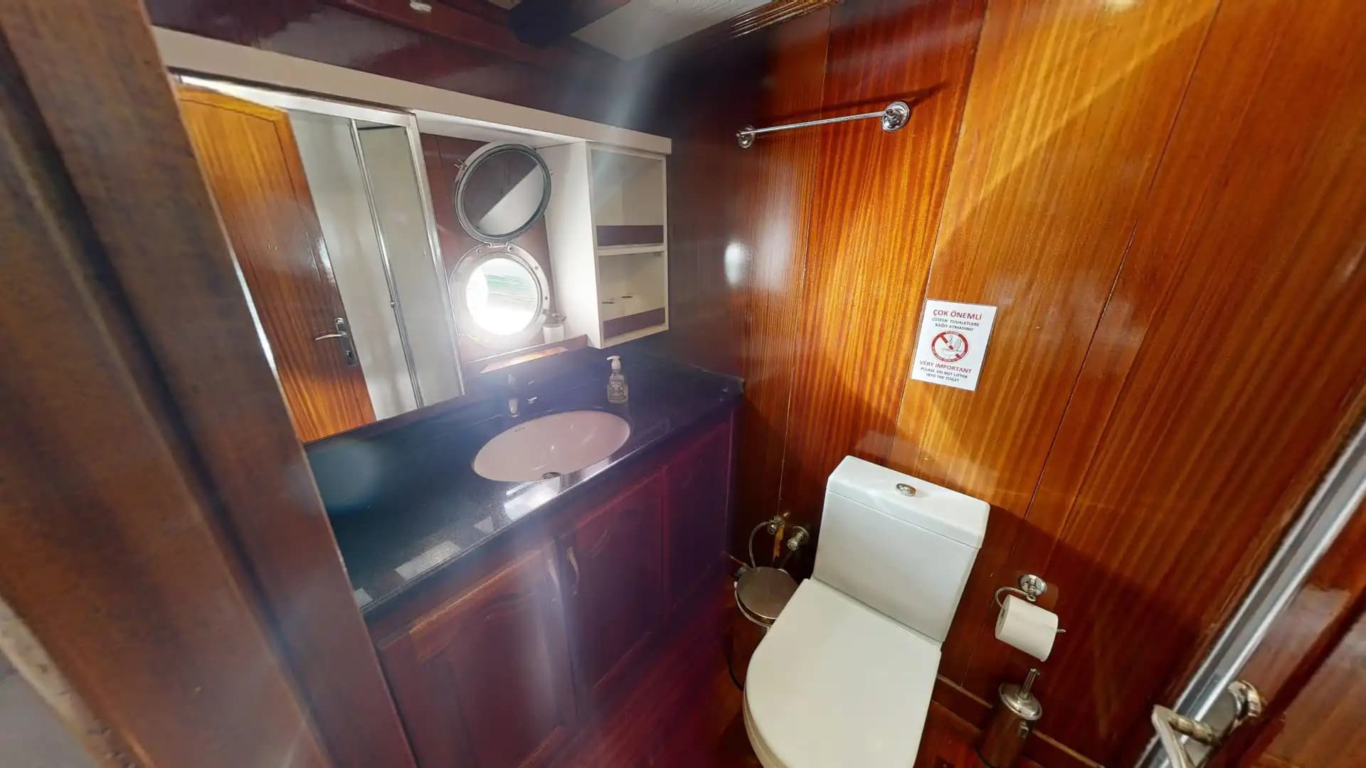Lujo Gulet 30m: Jacuzzi Cubierta, 2 Master, Alta Tecnología 37