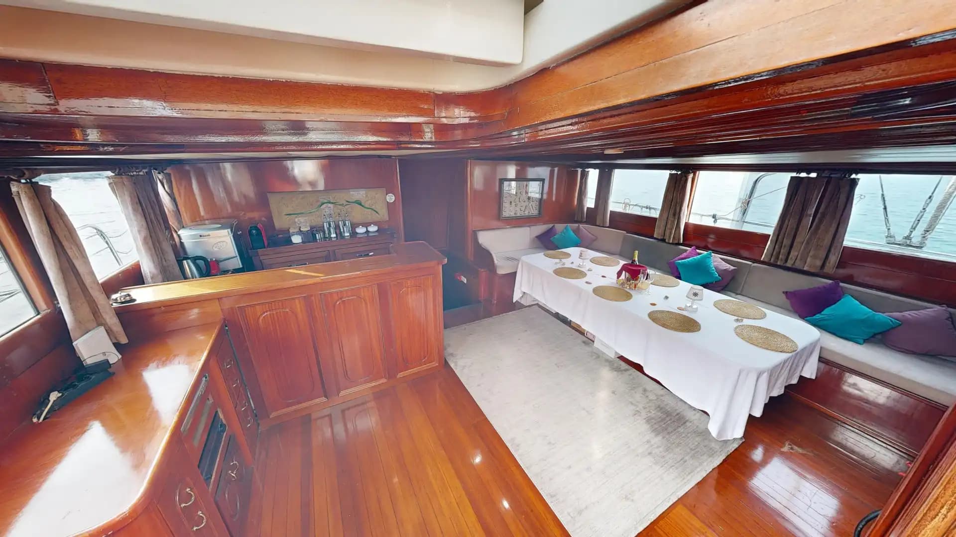 Lujo Gulet 30m: Jacuzzi Cubierta, 2 Master, Alta Tecnología 53
