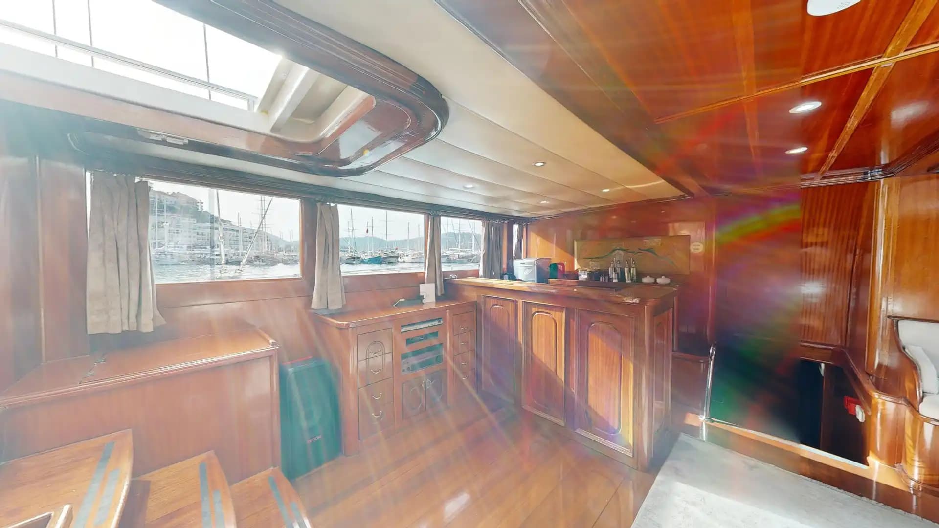 Lujo Gulet 30m: Jacuzzi Cubierta, 2 Master, Alta Tecnología 54