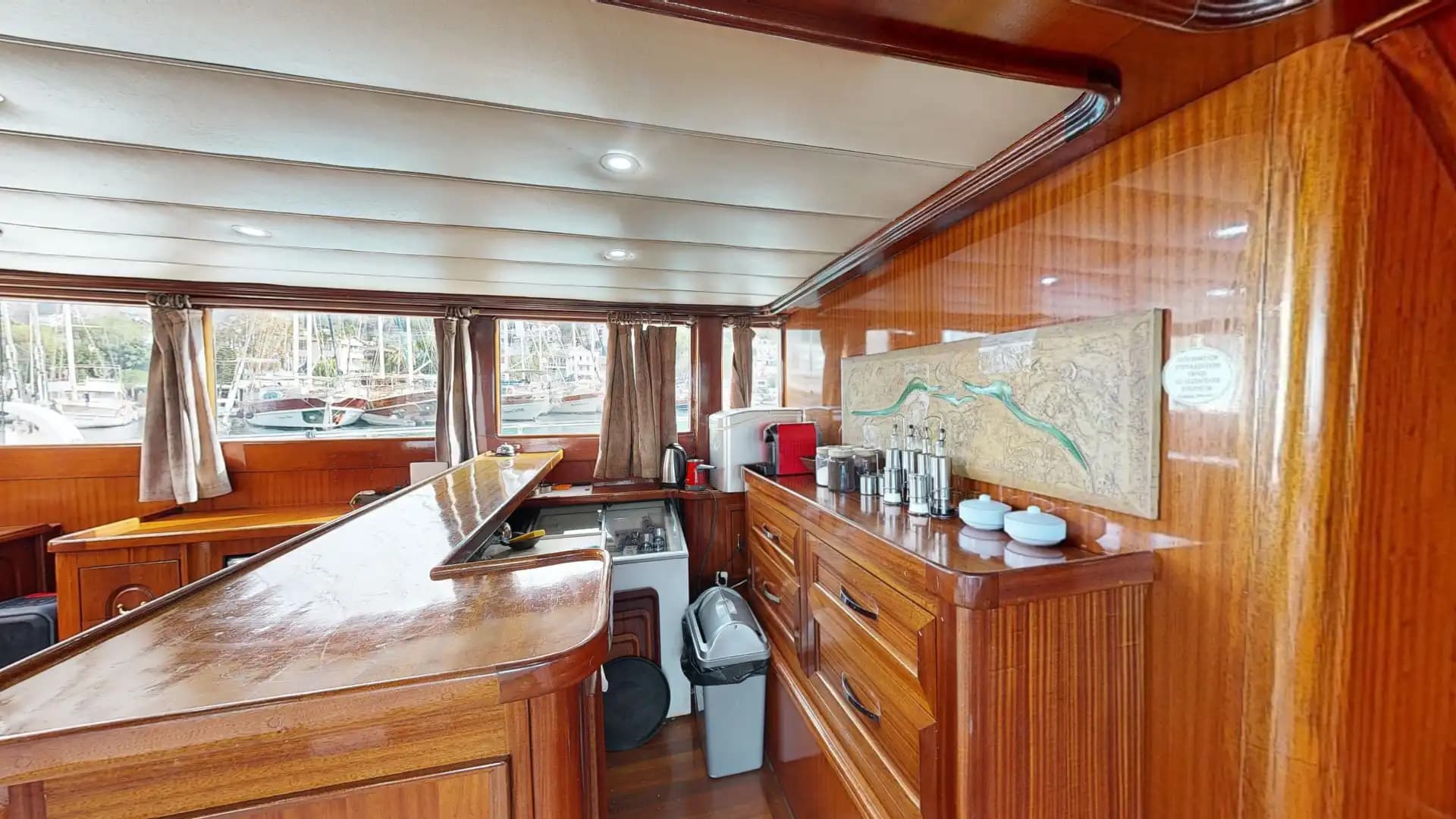 Lujo Gulet 30m: Jacuzzi Cubierta, 2 Master, Alta Tecnología 57