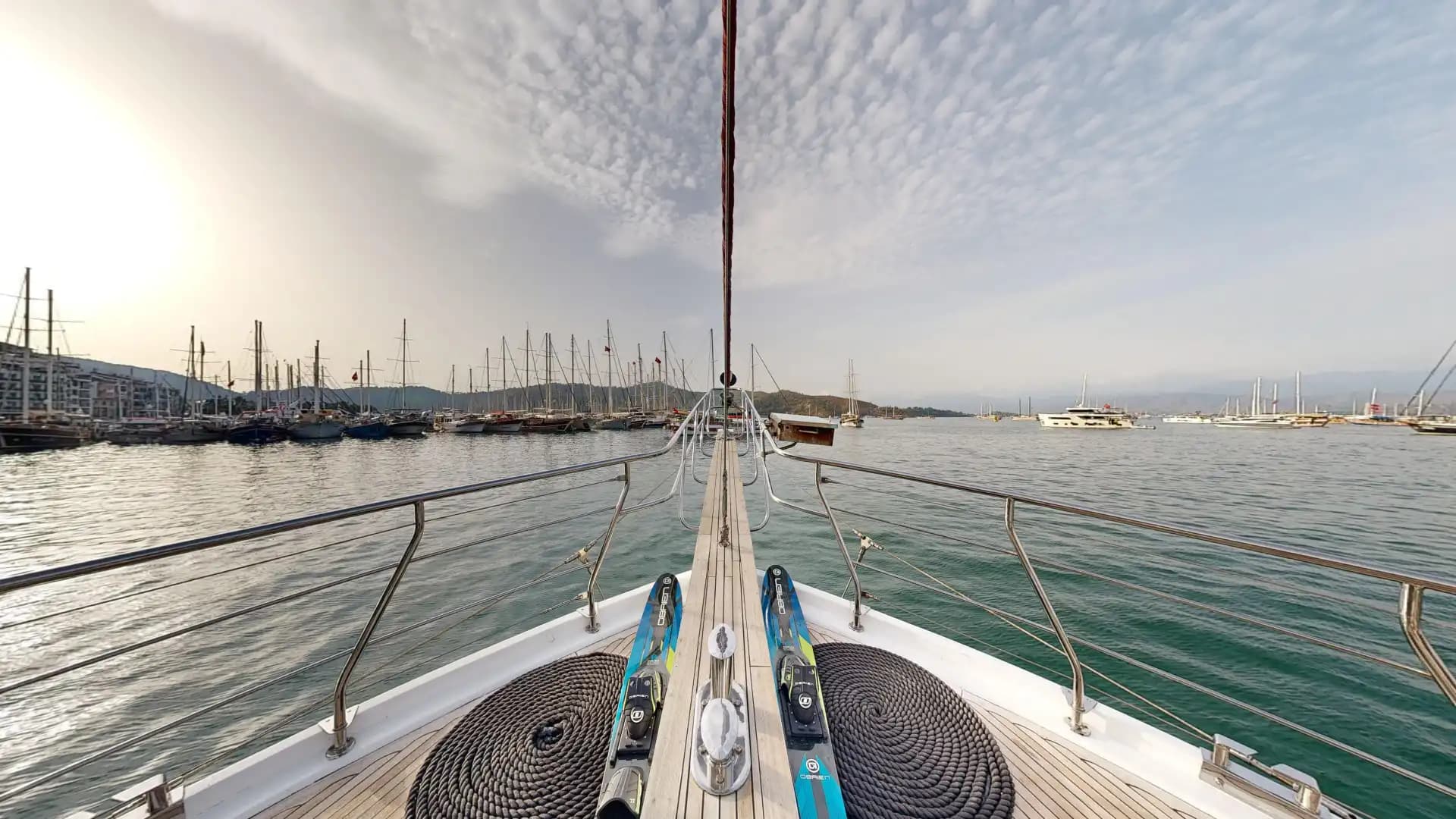 Lujo Gulet 30m: Jacuzzi Cubierta, 2 Master, Alta Tecnología 14