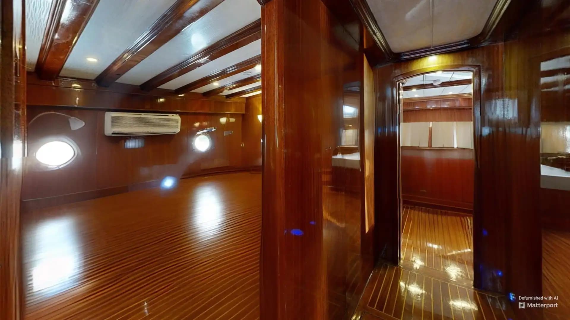 Lujo Gulet 30m: Jacuzzi Cubierta, 2 Master, Alta Tecnología 93