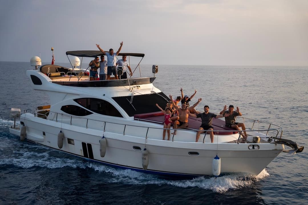 Luxury Custom-Designed Yacht para a Crucero Azul in Alanya