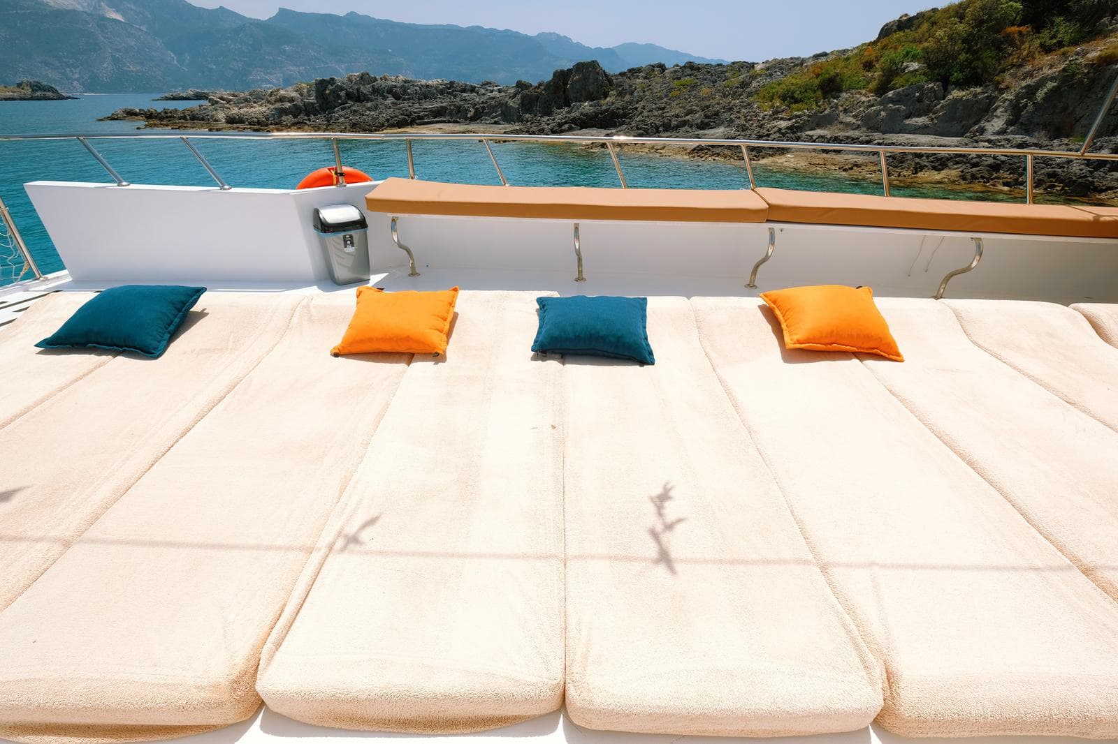 Luxe Privé Bootverhuur voor een Fun-Filled Day at Sea 23