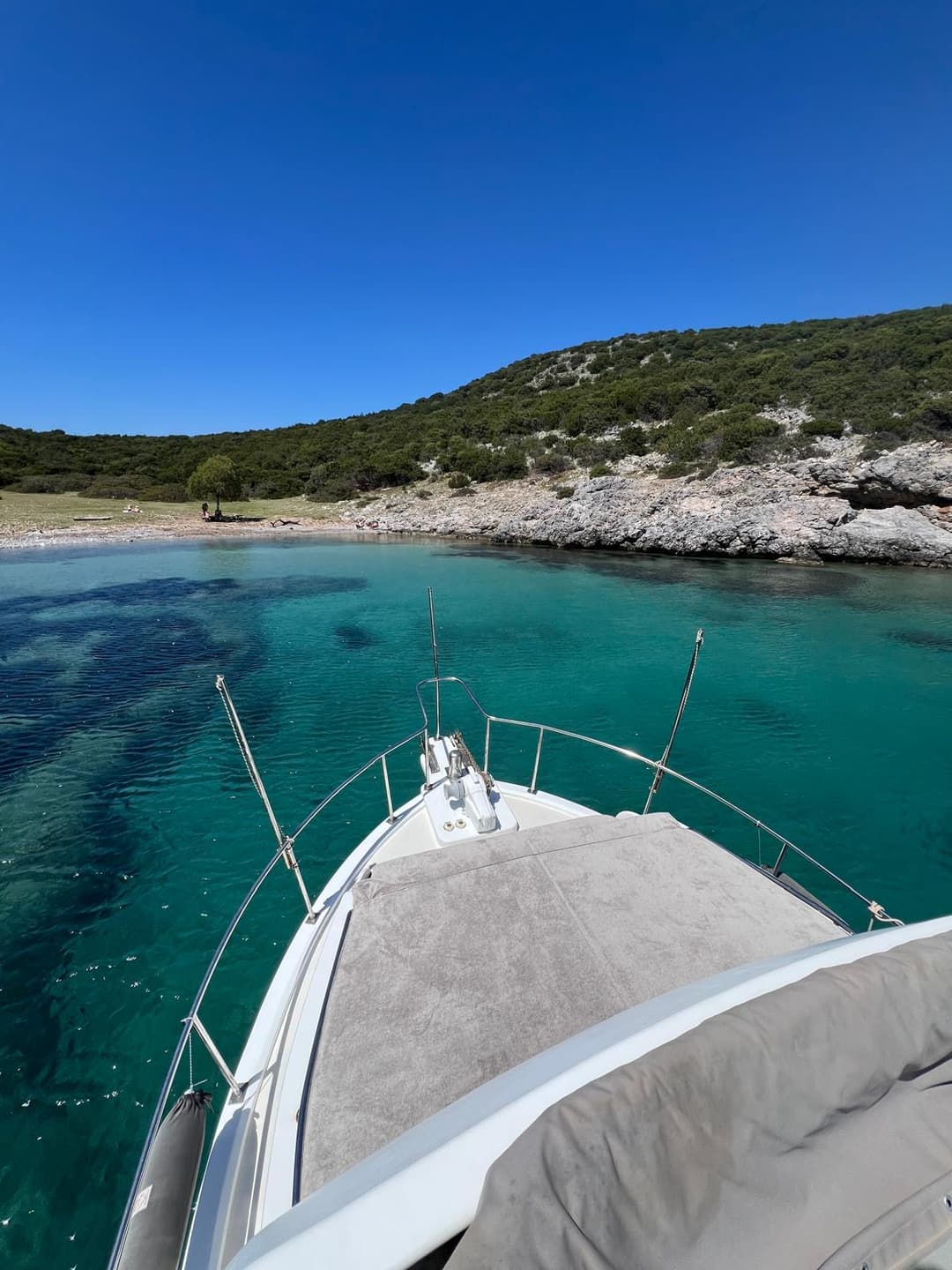 Bodrum'da 10 Metrelik Lüks Motoryat ile 7 Kişilik Eşsiz Deniz Deneyimi - Bodrum Koyları Turu ve Özel Kutlamalar