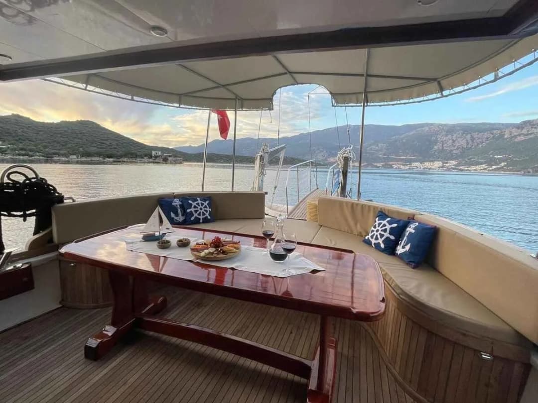 Göcek: 18m Luxury Gulet for 8 | Exclusive Sea Adventure