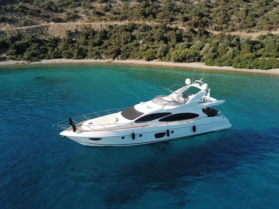 Bodrum: Luxus-Motoryacht (22m) für 8 Gäste, einzigartiges Übernachtungserlebnis auf See