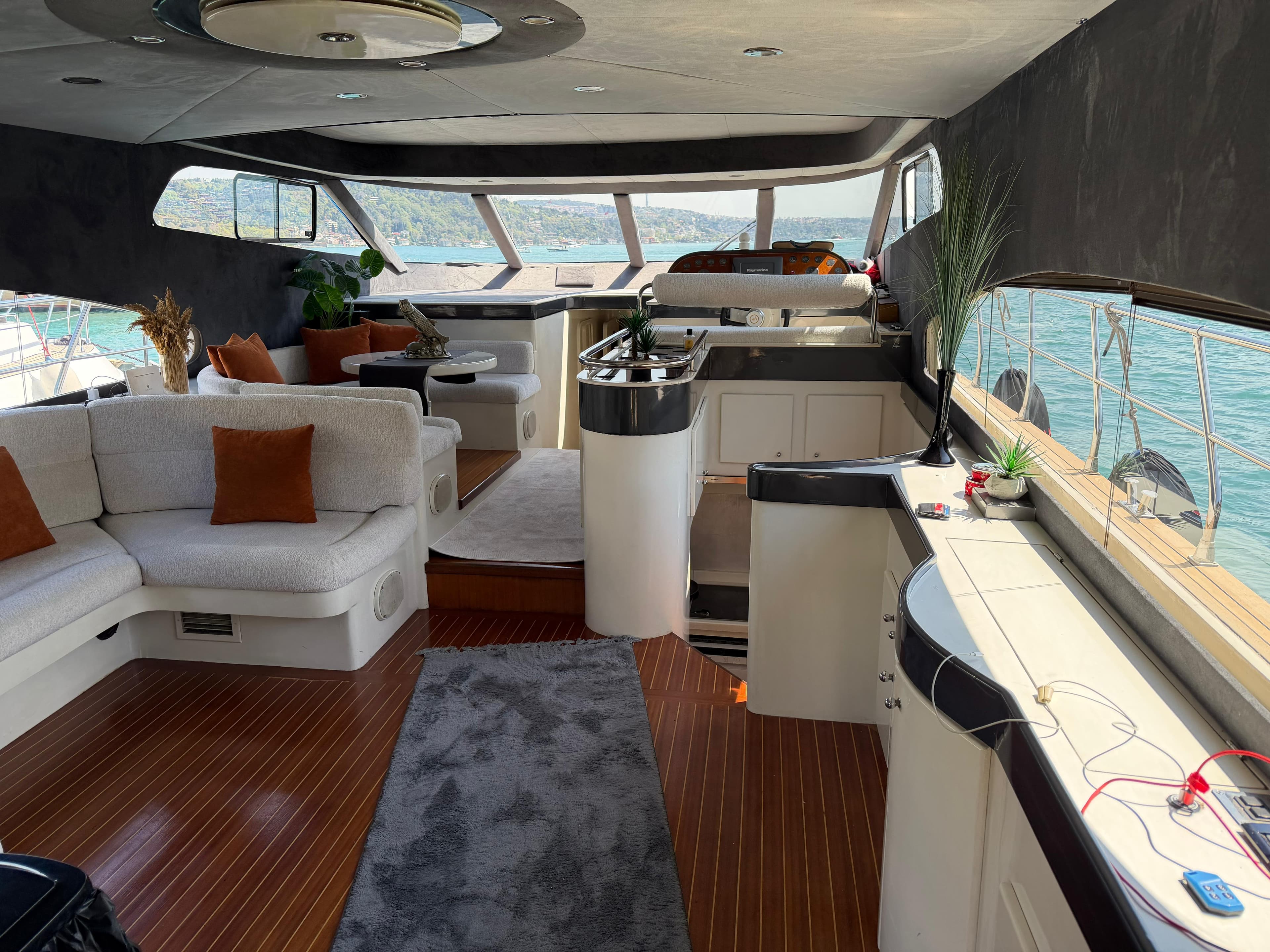 Luxury 20-Meter Motor Yacht with 3 Cabins & 6-Person Accommodation in Bodrum 9