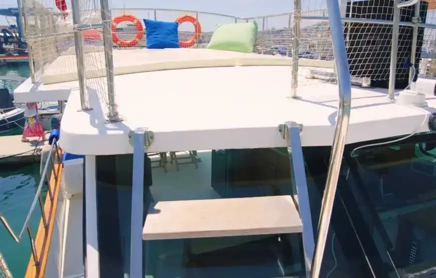Exklusiv: 10er Motoryacht - Einzigartige Gewässer von Kuşadası 13