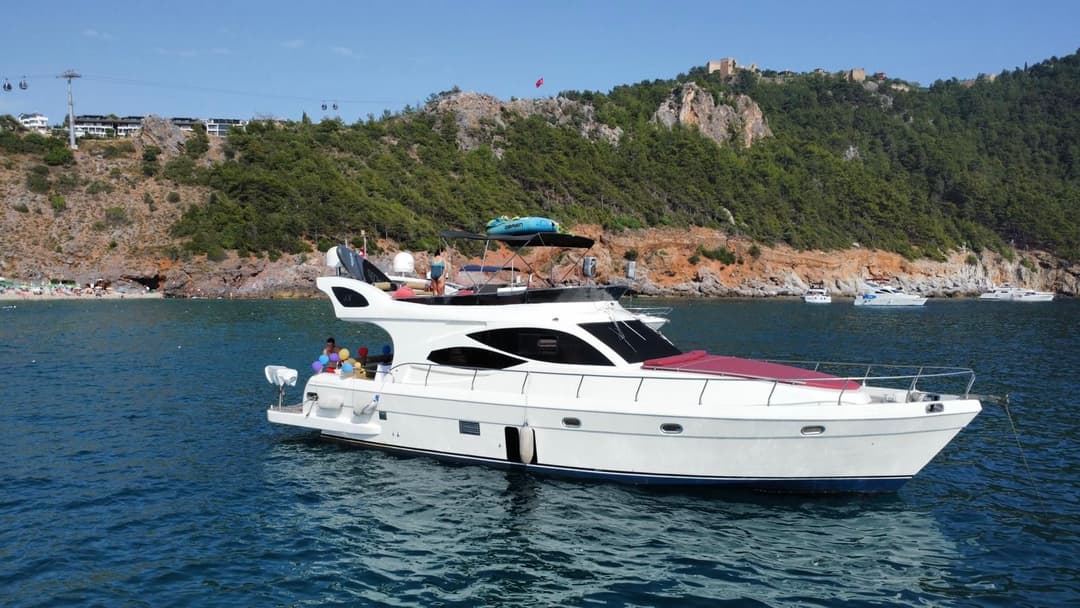 Luxury Custom-Designed Yacht para a Crucero Azul in Alanya