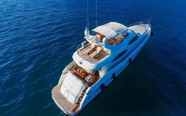 Luxus 27-Meter Motoryacht for 24 Personen in Antalya Center – A Perfekt Blue Kreuzfahrt Erlebnis 2
