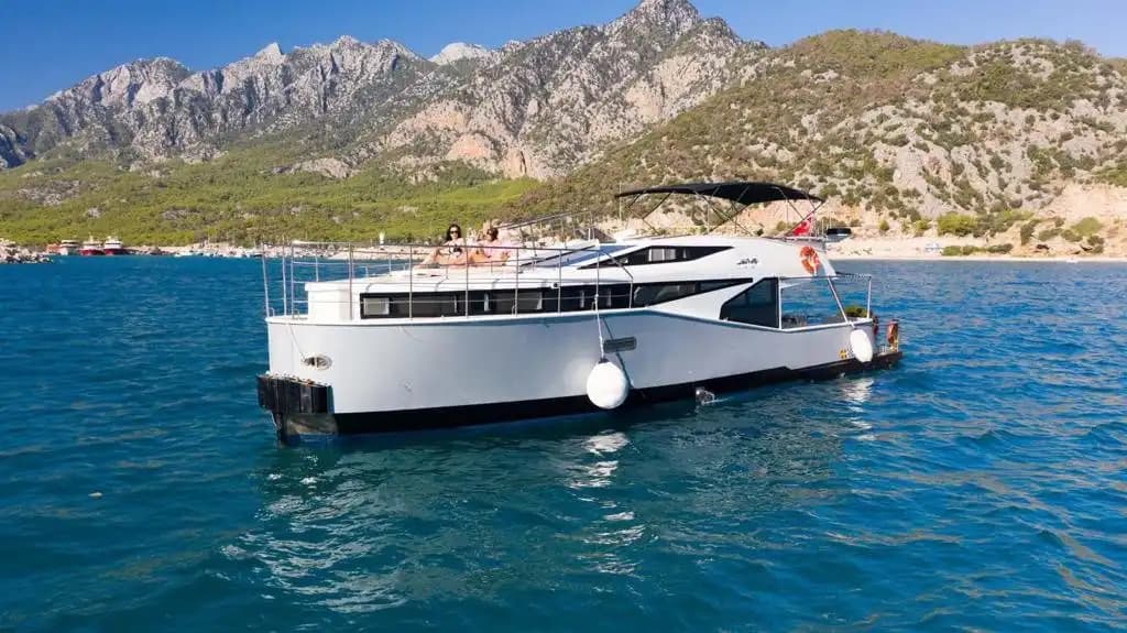 VIP Yacht Adventure in Antalya – Idéal pour Groups! 6