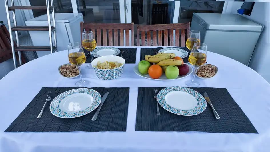 Luxury Getaway on an Motoryacht with 2 Cabins for Day or Nuitée Trips in Bodrum 4