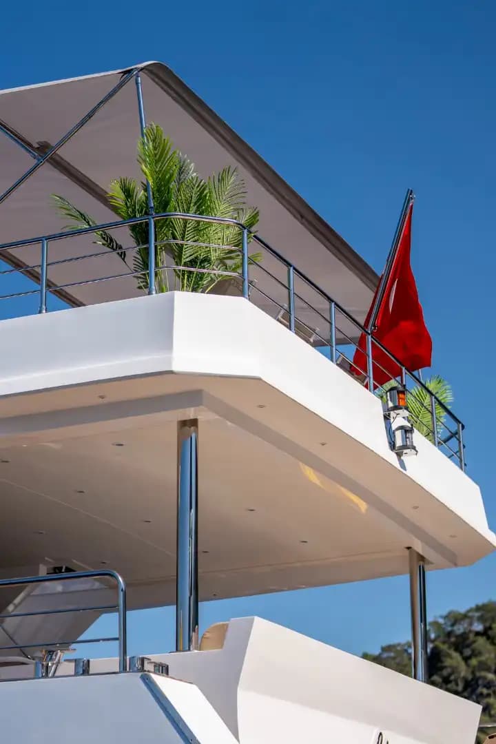 Nuevo 2025 Luxury Trawler: Upper cubierta Master & Accessible Swim Platform 22
