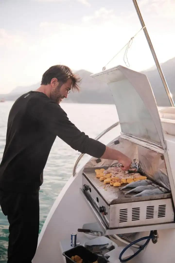 Private Day Cruise in Antalya: Comfortable Journey on the Mediterranean for Up to 24 Guests 11