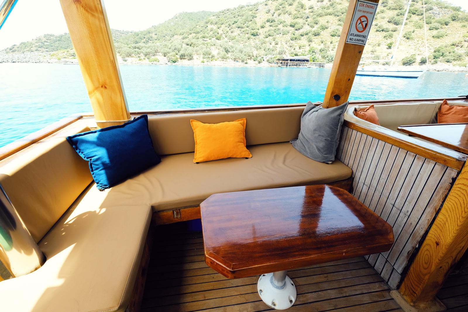 Luxe Privé Bootverhuur voor een Fun-Filled Day at Sea 22