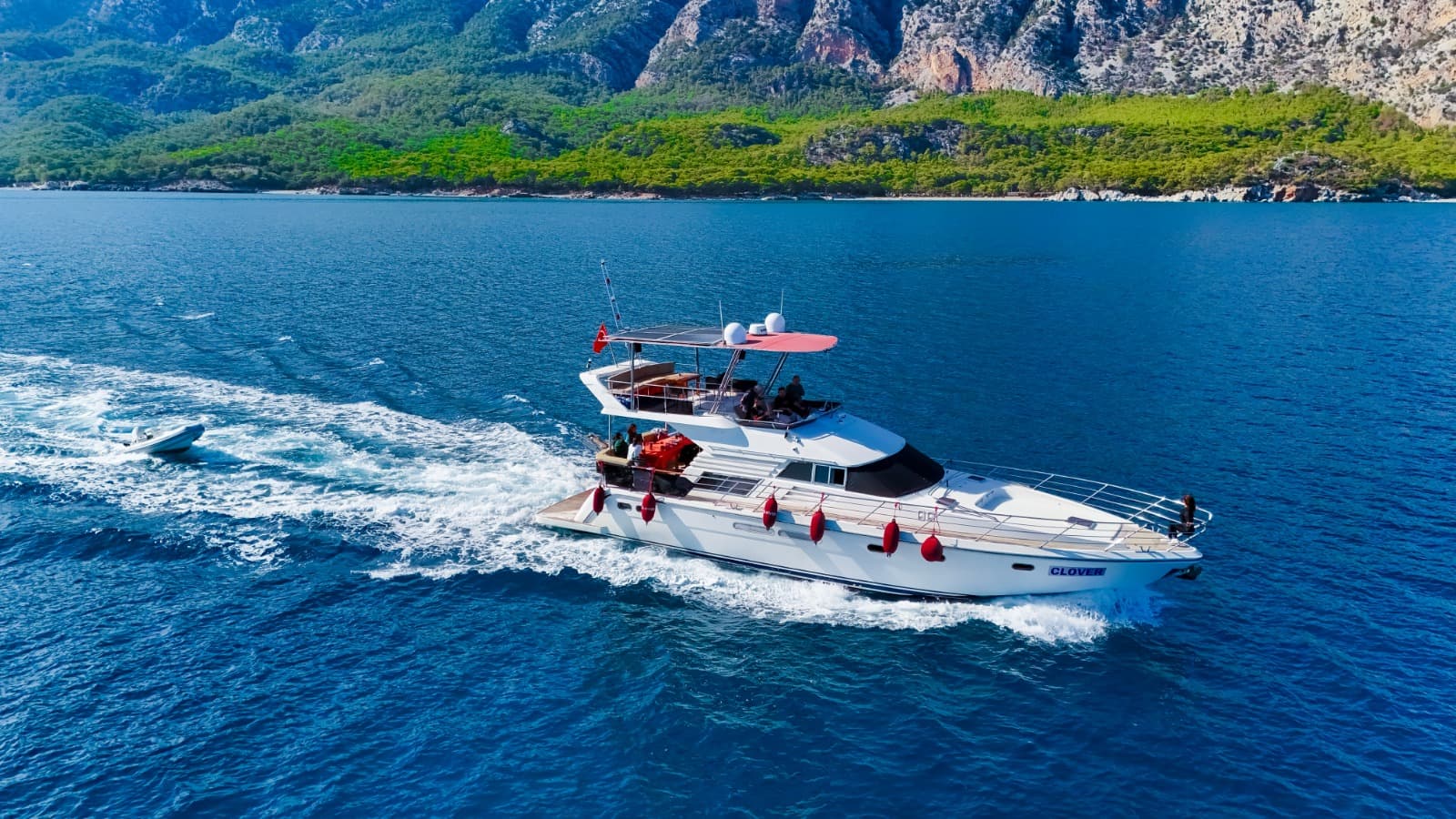 Luxury Yate a Motor con 2 Camarotes in Antalya: Private Events y an Exclusivo Crucero Azul - Despedida de Soltera en Yate