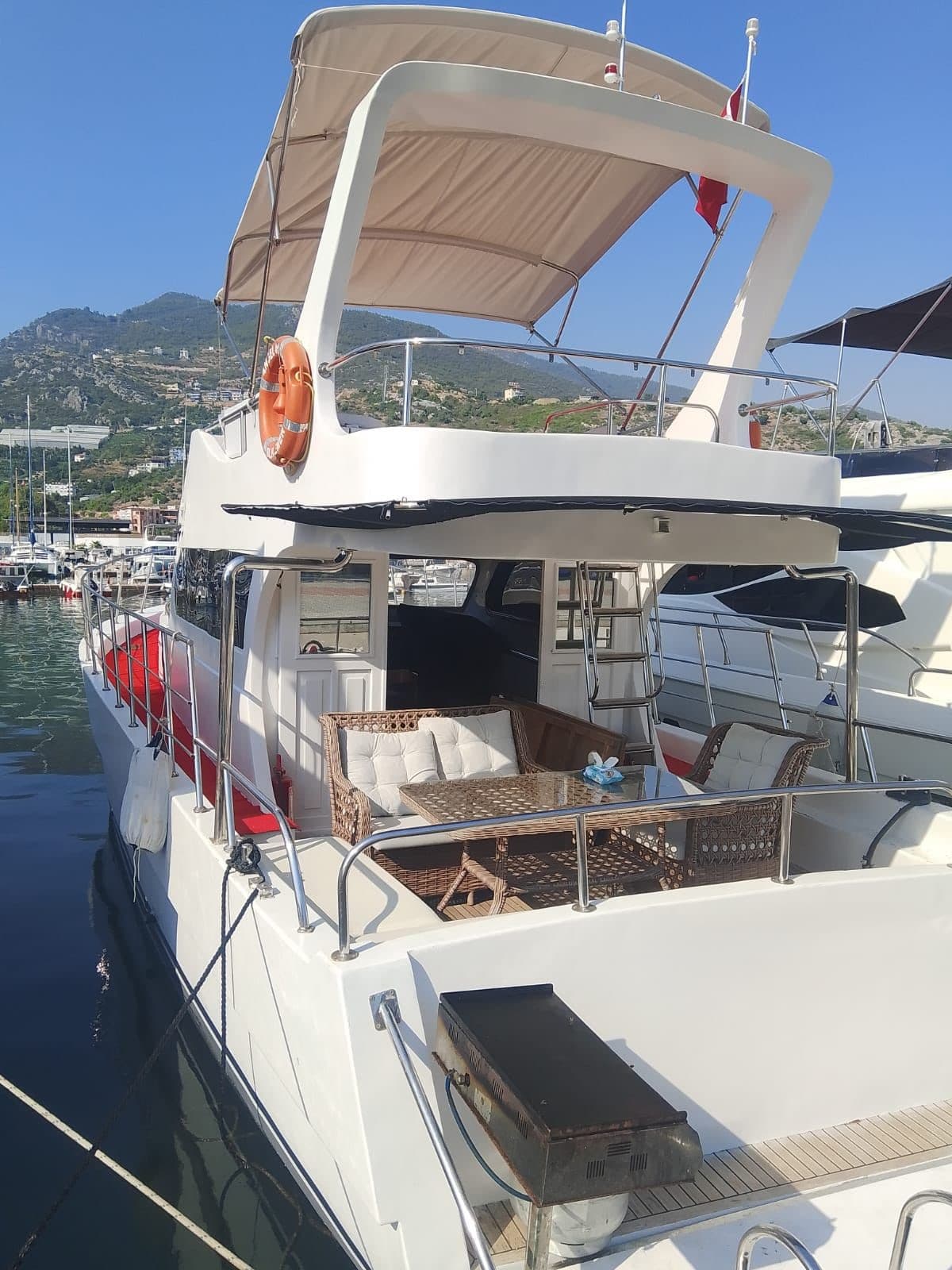 Alanya: Alquiler de Lujoso Barco de 13 Metros para 12 Personas, 1 Camarote 4