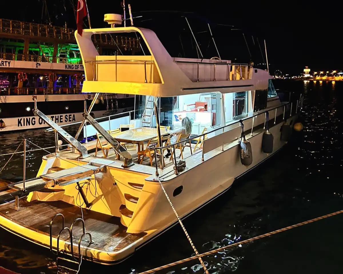 19-Meter Cómodo Barco de Tour para Grupos Grandes in Alanya 4