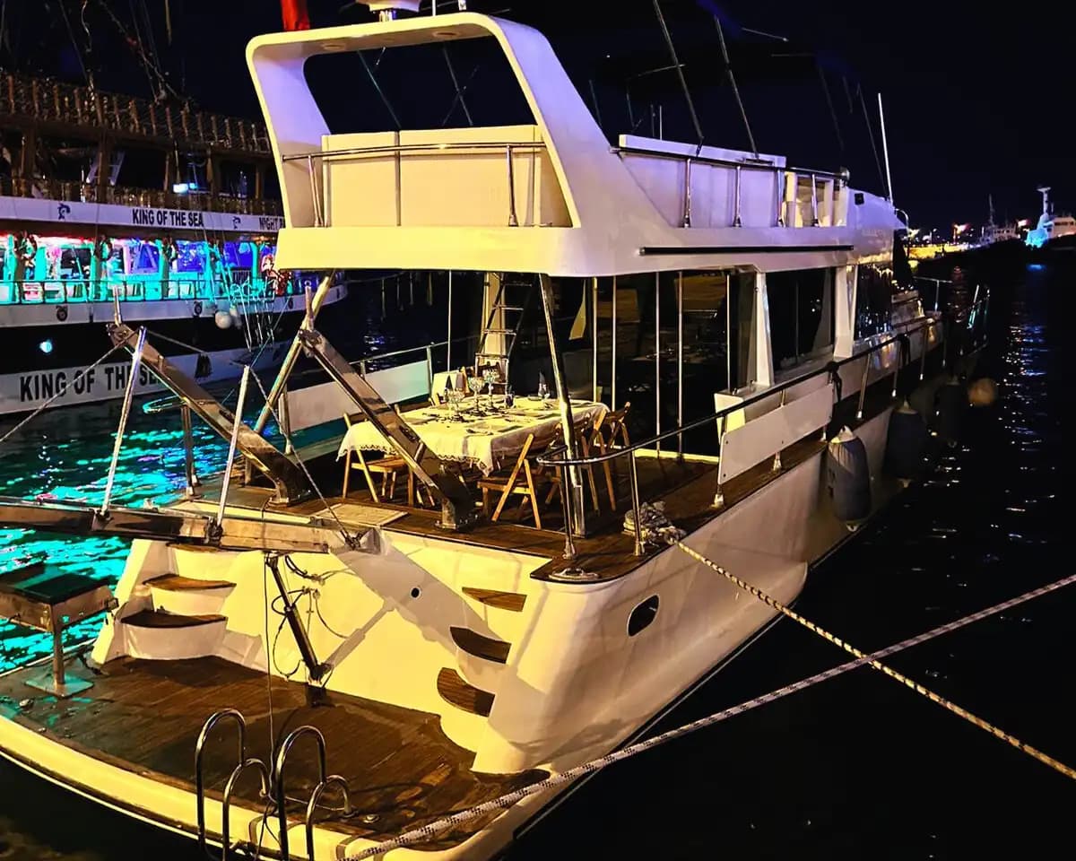 19-Meter Cómodo Barco de Tour para Grupos Grandes in Alanya 5
