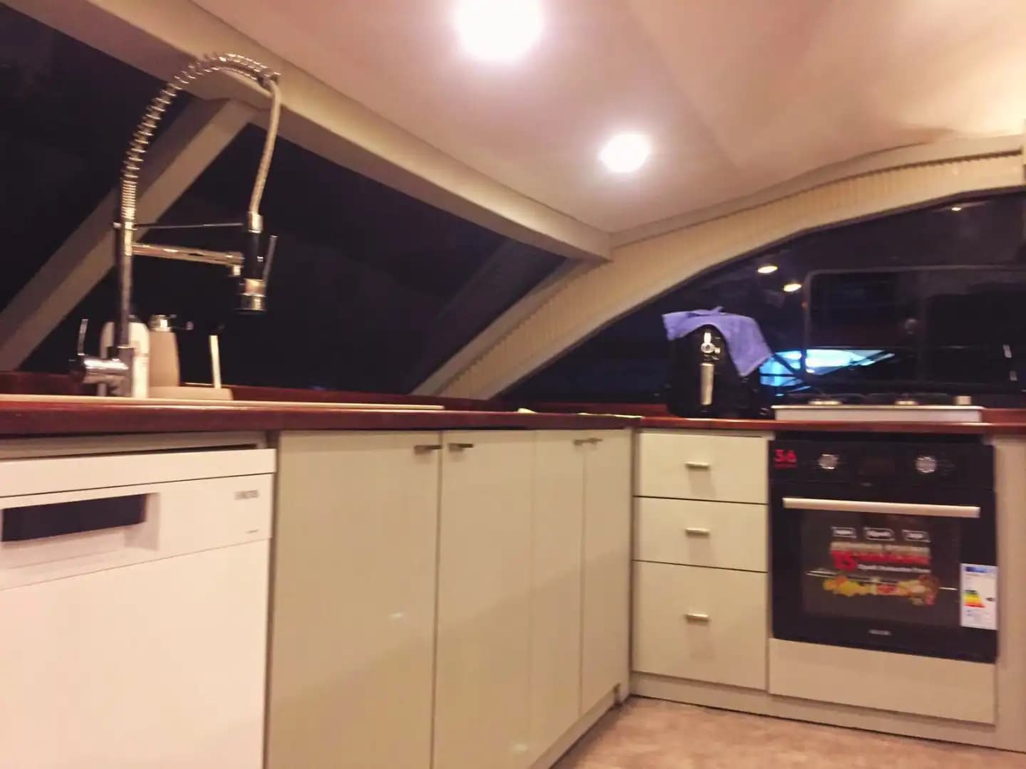 19-Meter Custom-Built Motor Yacht for Daily or Hourly Charter in Antalya 20
