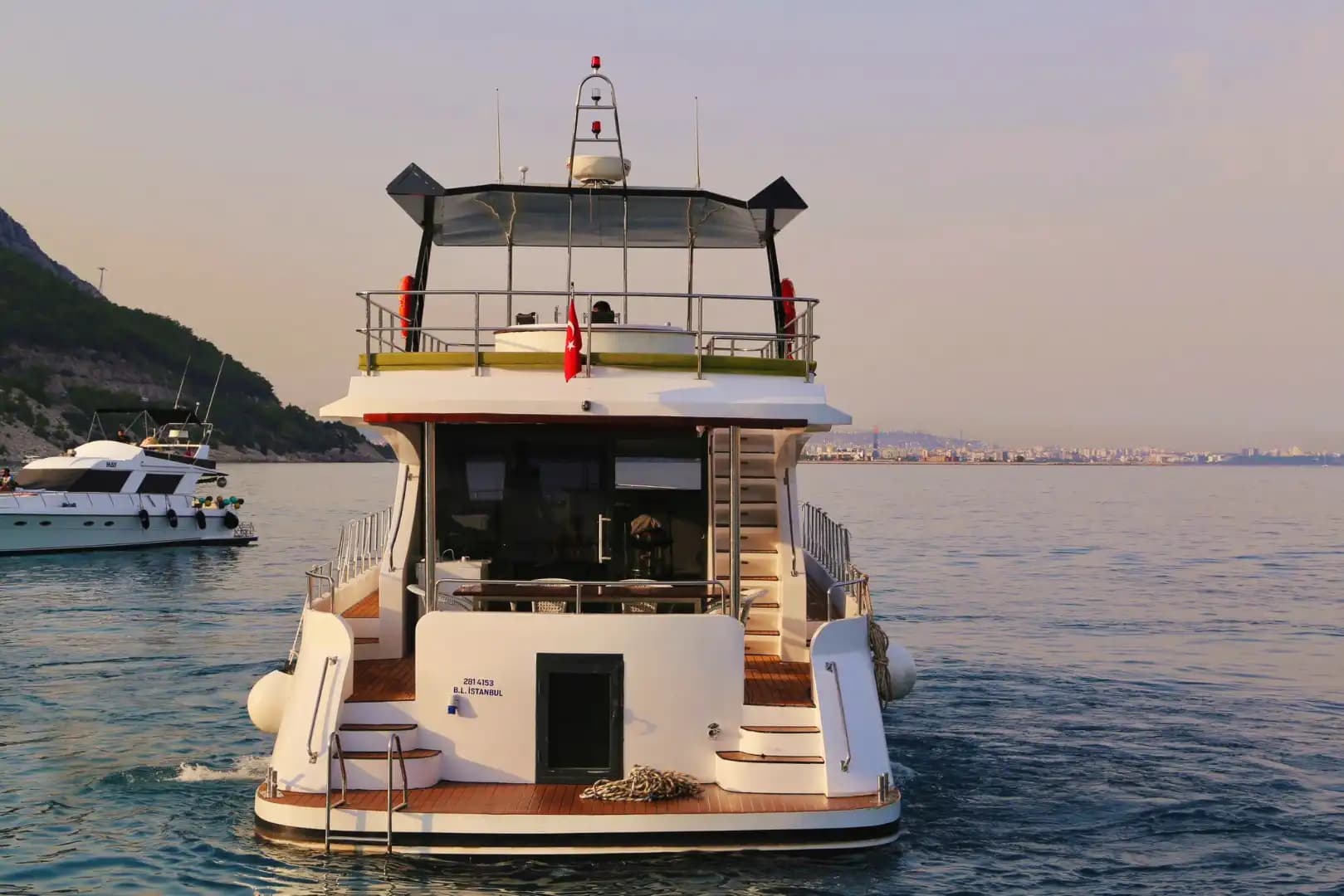 19-Meter Custom-Built Motor Yacht for Daily or Hourly Charter in Antalya 6