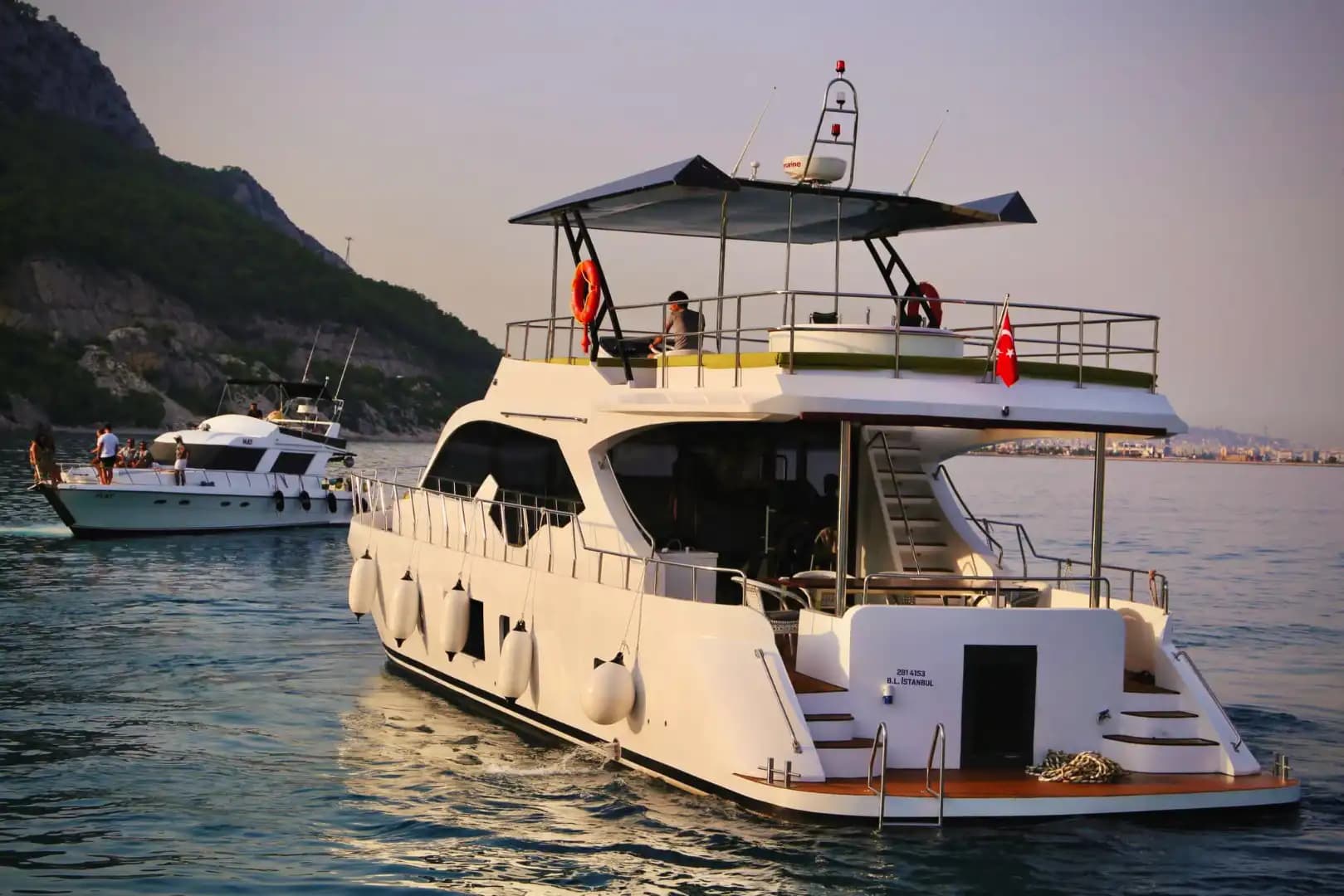 19-Meter Custom-Built Motor Yacht for Daily or Hourly Charter in Antalya 5