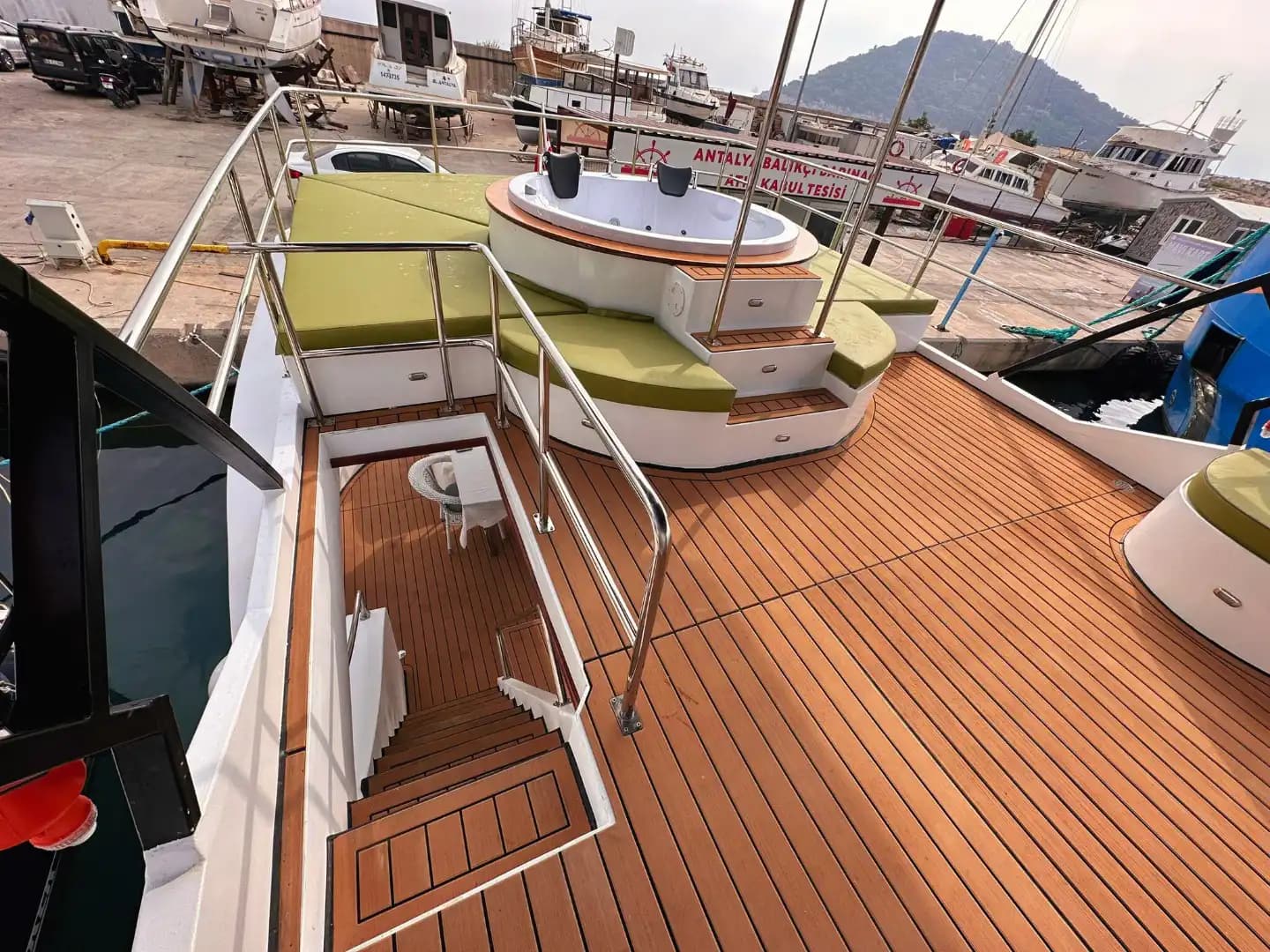 19-Meter Custom-Built Motor Yacht for Daily or Hourly Charter in Antalya 12