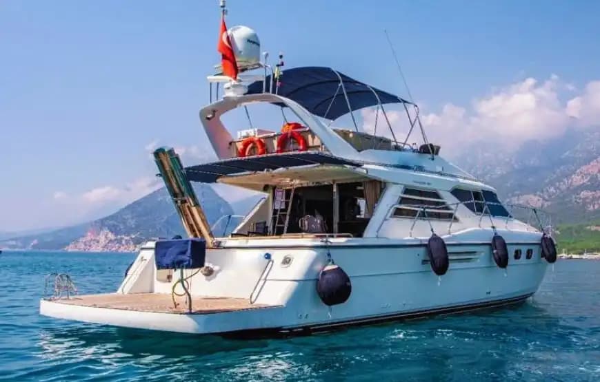 17-Meter Luxury Cruise on a Princess Motoryacht in Antalya: Un 3-cabines Expérience inoubliable 2