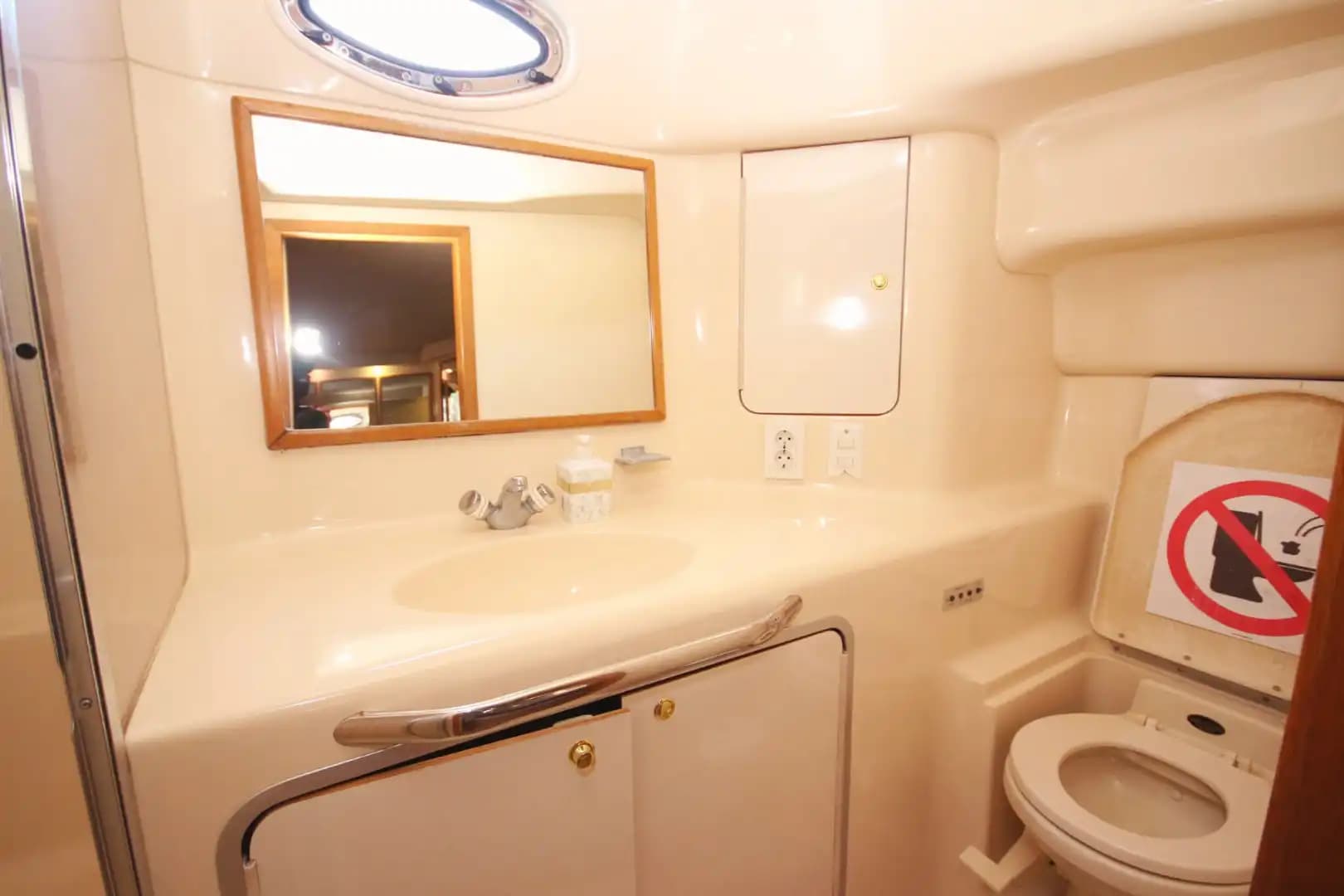 Exclusif Blue Croisières on a Luxury Princess Motoryacht in Antalya 21