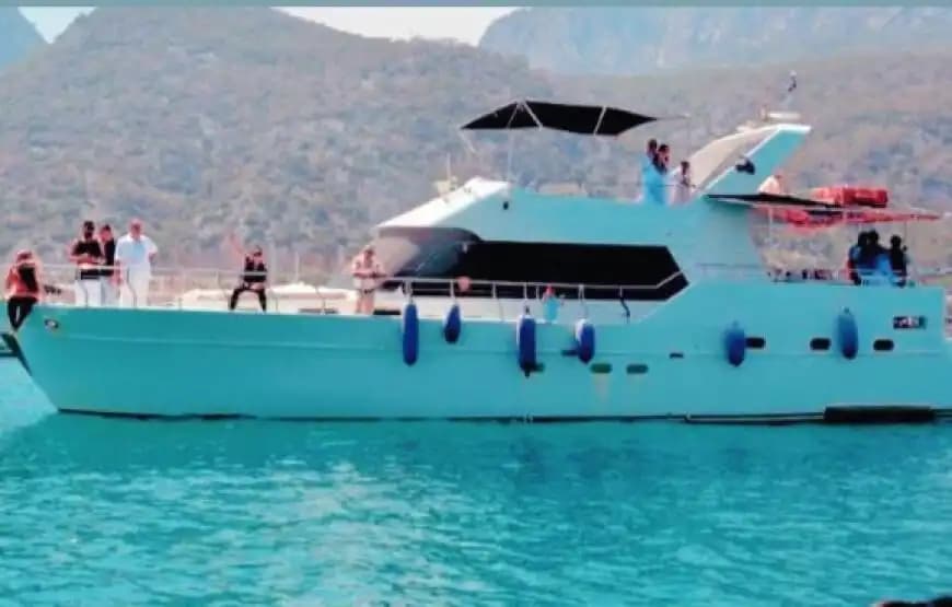 Reise into Antalya’s Enchanting Blue Gewässer on a Maßgefertigte Boot 2