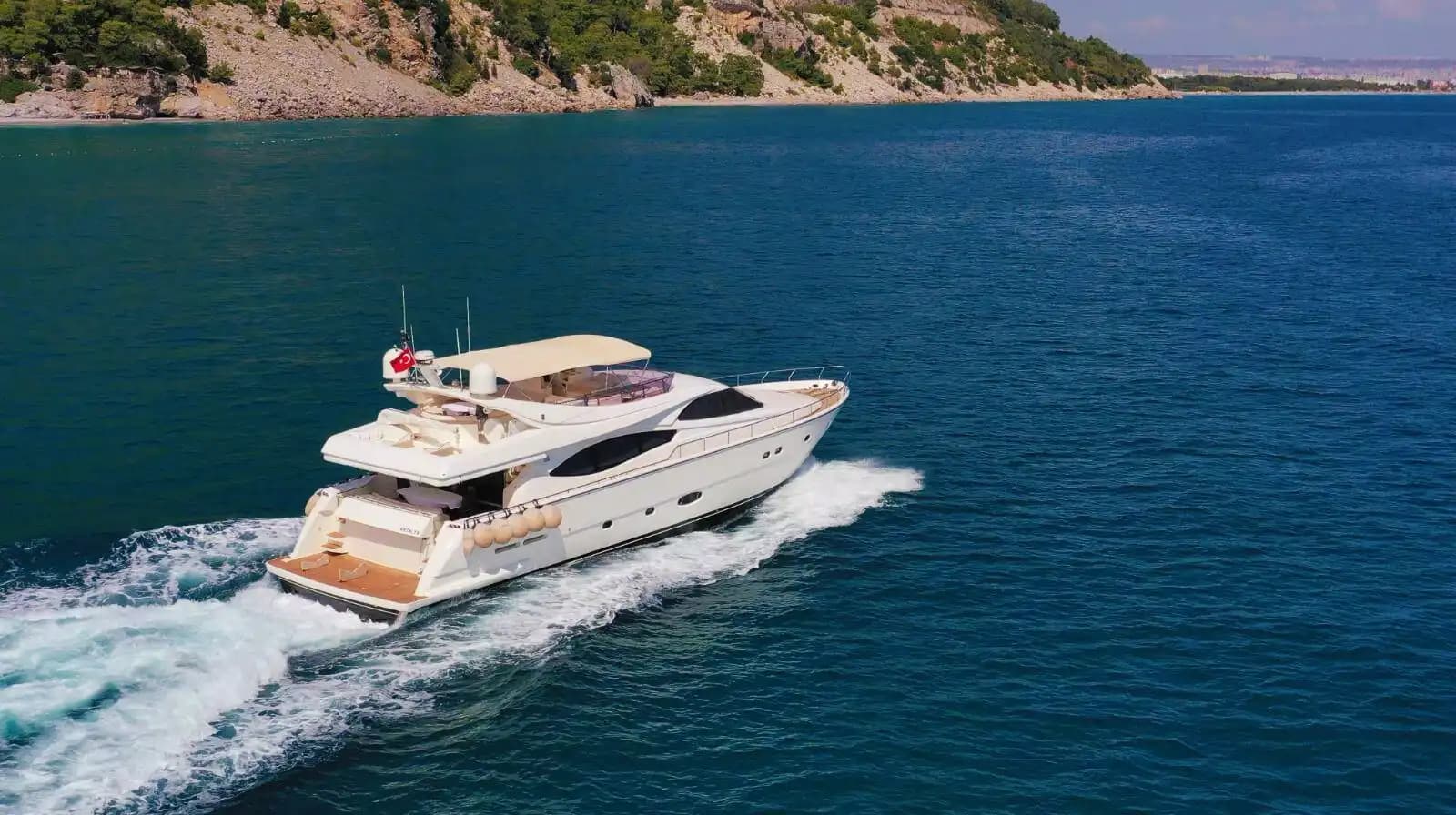 Роскошные мероприятия и морской круиз на 25-метровой яхте Ferretti в Анталии 8