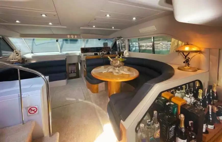 23-Meter Princess Motoryacht in Antalya: Luxus Blue Kreuzfahrt with 4 Kabinen 14