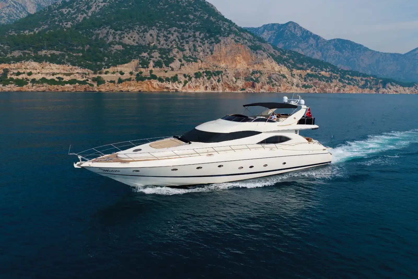 Luxury and Comfortable Blue Cruise Experience with the 27-Meter Sunseeker in Antalya 2