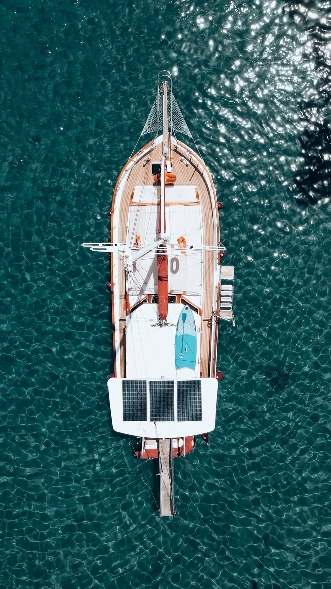 Expérience Inoubliable de Croisière Bleue pour 12 Personnes sur un Gulet de Luxe à Bodrum