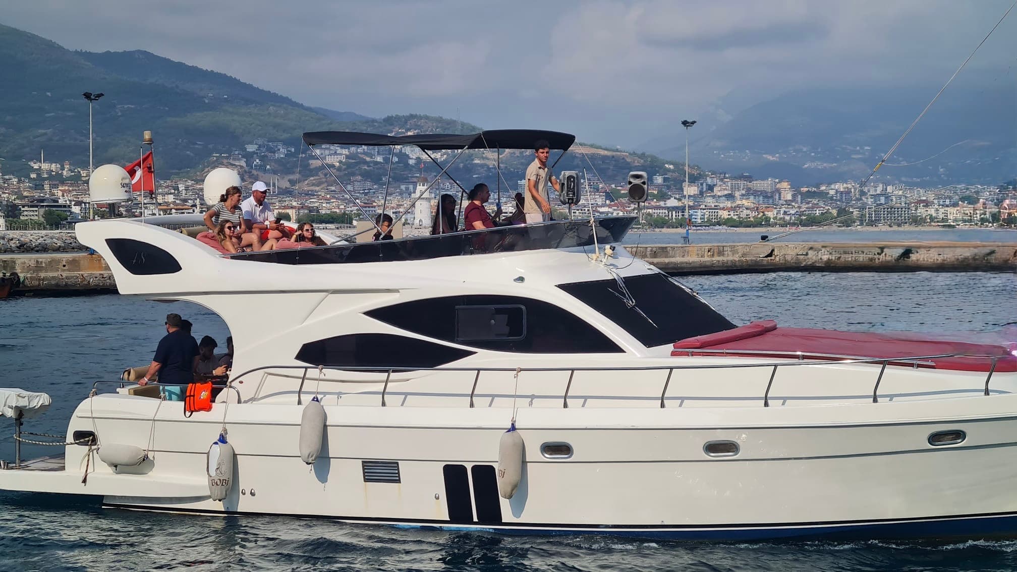 Luxus Custom-Designed Jacht for a Blue Kreuzfahrt in Alanya - Geburtstag auf der Jacht