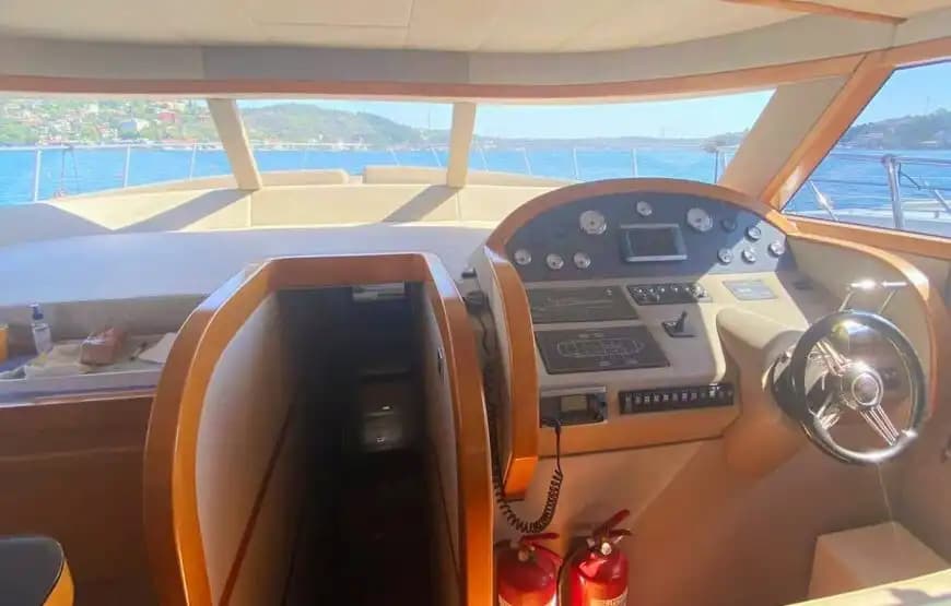 Diario or por Horas Alquiler de Yate para an Exclusivo Bosphorus Escapada 12
