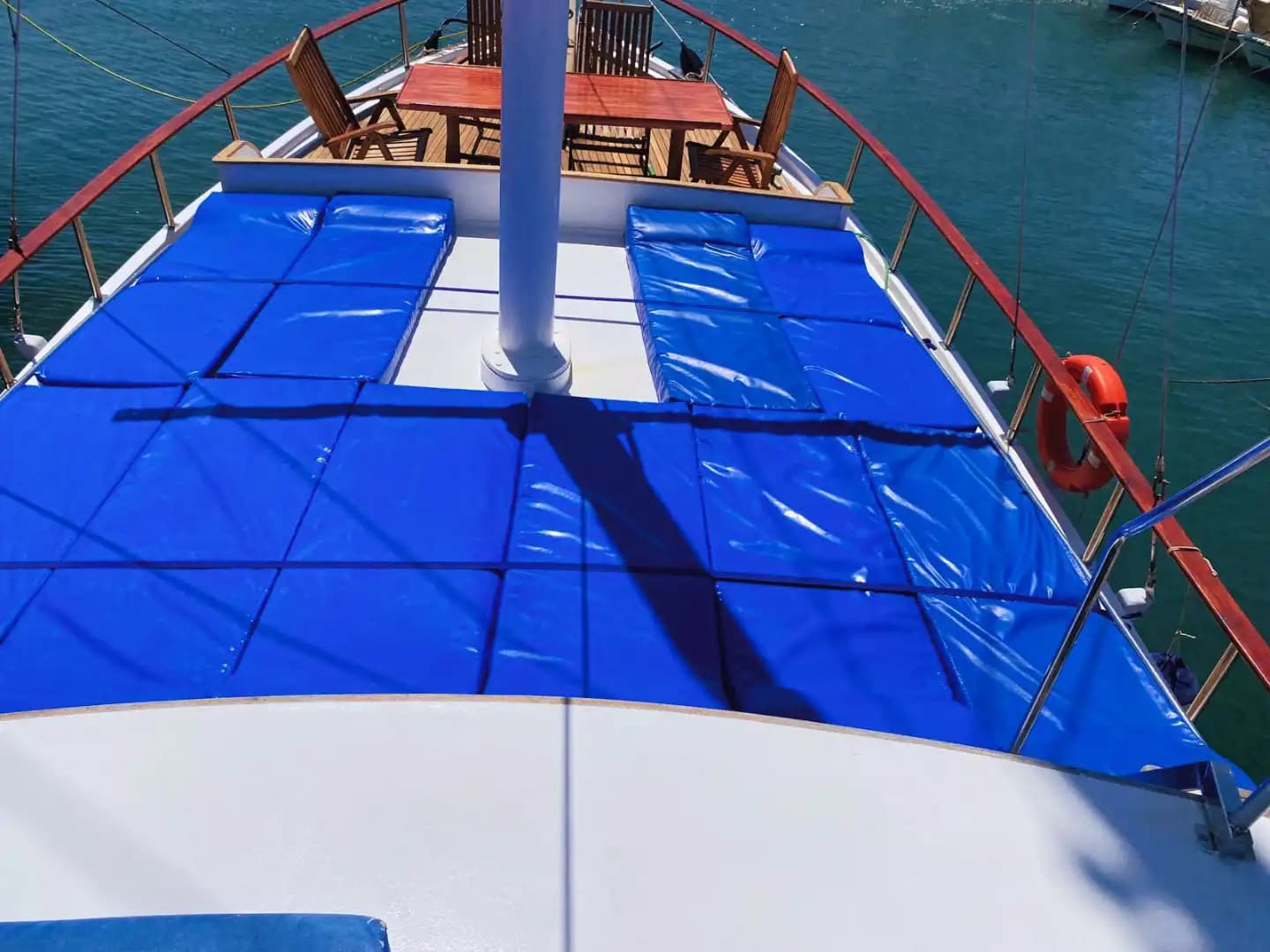 Explore the Turkish Riviera on a Privat Jacht with a 24-Personen Kapazität in Bodrum 11