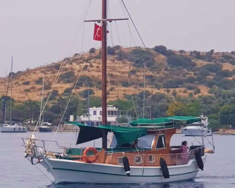 Explore Bodrum’s Einzigartig Buchten Aboard a 12-Meter Privat Boot 3