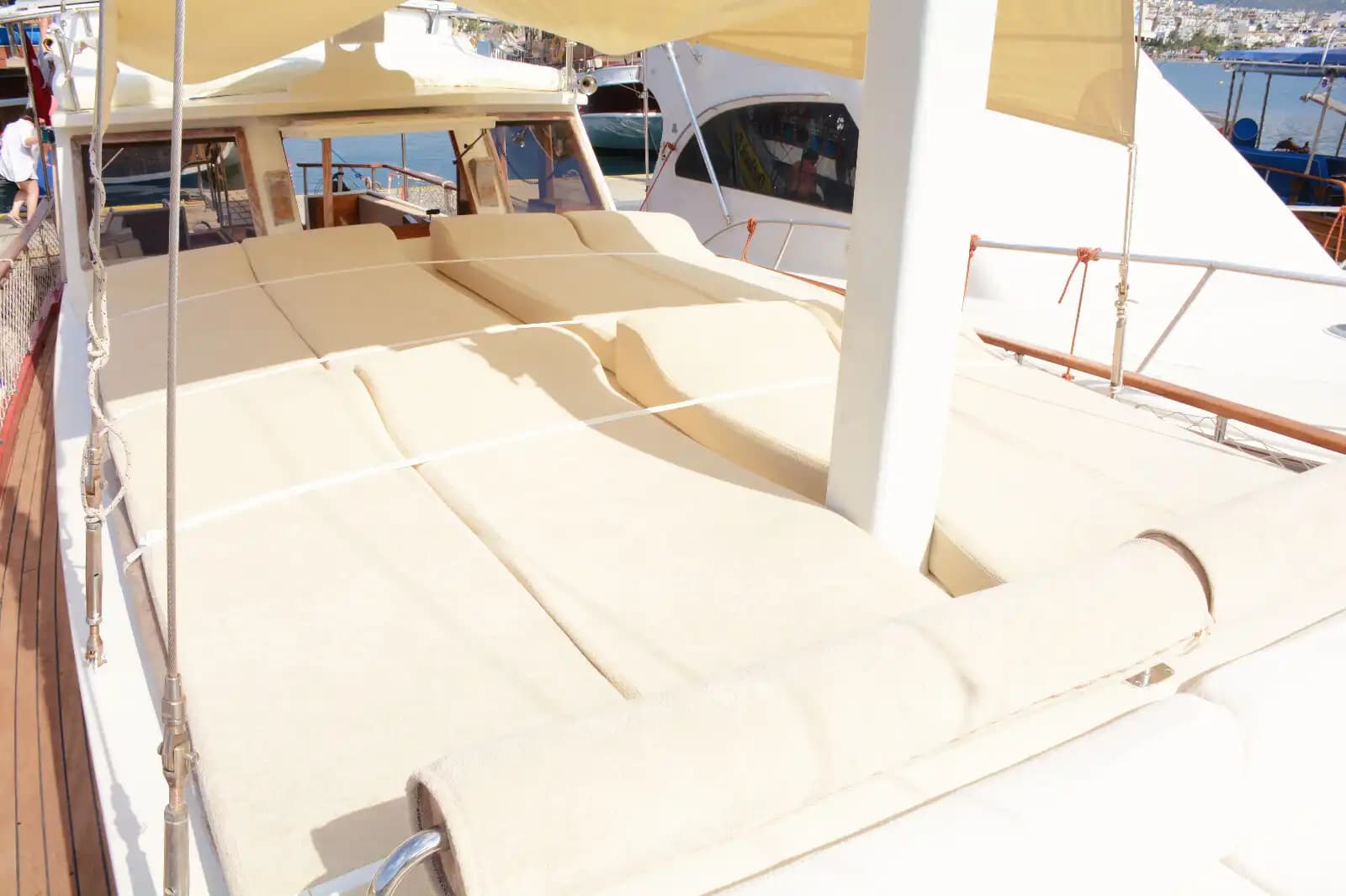 A Einzigartig Blaue Reise Erlebnis with a Maßgefertigte Boot in Bodrum – Up to 8 Gäste 12